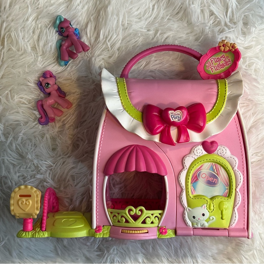 My Little Pony Fancy Fashion Boutique with Ponies